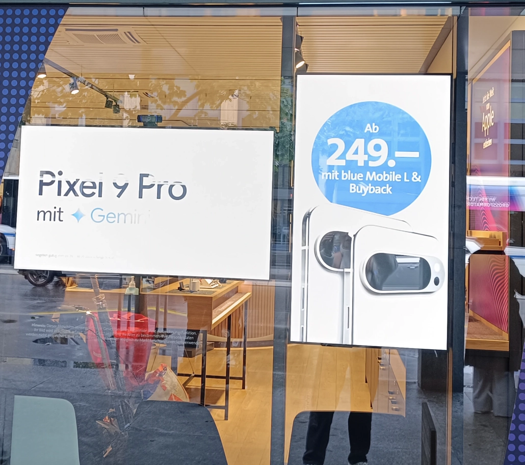 High Brightness Window Displays for Retail 3