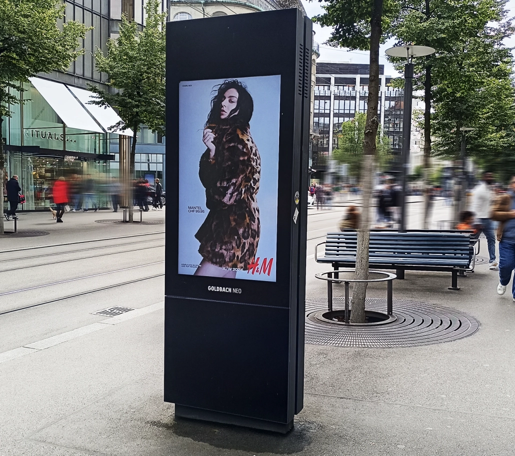 outdoor digital signag 4